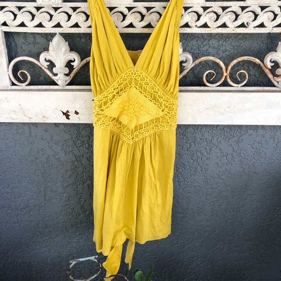 Tua Flowing Top Yellow Size small - Picture 1 of 7